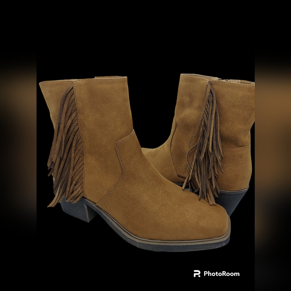 SO Fringe Boots Cognac Women's Size 8M